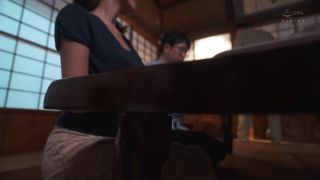 CHINASES SUB ROE-366 帰省したら、祖父と母がデキていた。あの日、見てしまった出来事が僕を生涯≪熟女好き≫に変えた―。 葉月保奈美-4