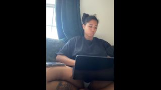 MILF porn LeahGoesWilde Teases her Massive Ass in Naughty Nude Video Leahgoeswilde-1