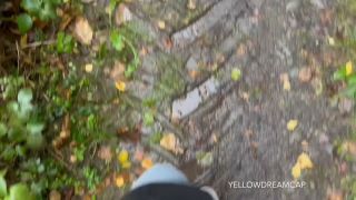 Yellowdreamcap - Waldspaziergang in wetterfester Schutzkleidung mit Orgasmus 1080P - Mdh-5
