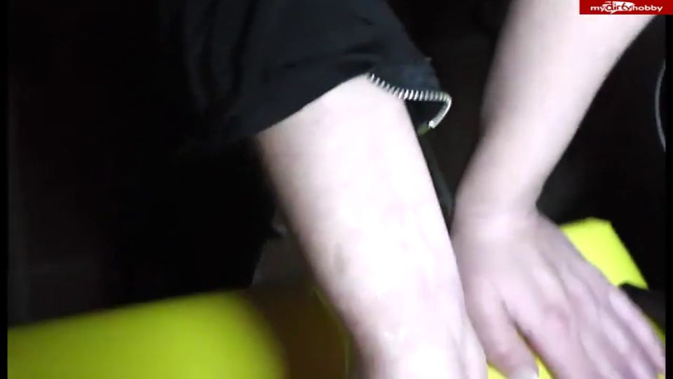 [K2S.CLUB] Party-Master - 2 geile Girls lecken und fisten sich die Fotzen - HD 720P