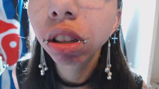 online adult clip 40 Miss Alice the Goth – Smearing Red Lipstick and Wiping It Off, amateur russian tits on solo female -7