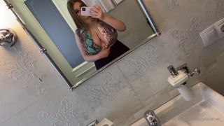 [Onlyfans] lucylaistner -04-06-2020-44785229-Very sexy outfit-4