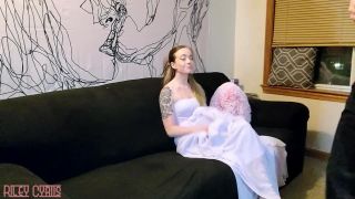 Riley Cyriis - Prom date makes me suck his cock - Blowjob-1