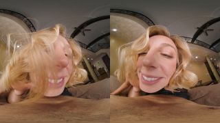 Lovely Lo MILF VR Pornstar 4K UltraHD Babe Scene Feast-2