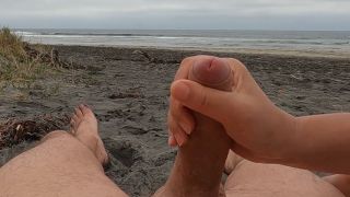 4K. She Offered Me Handjob On The Beach, I Couldn’T Resist. Slowmo Cums-5