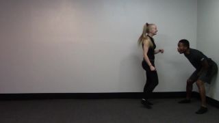 Bunnyn Wolf Ballbusting Video Sex Download Porn-3