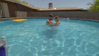 Underwater Sex In The Pool Bottom View (Amateur porn) Mya Lane-8