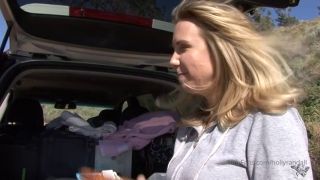 Holly Randall 5e015b8e5b2ea7a22705b-3