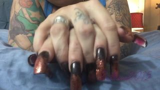 porn clip 39 All the Glitter is Gold Nail Fetish, bbw double penetration on fingering porn -9