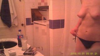  voyeur | Voyeur - Friends shower | voyeur-1