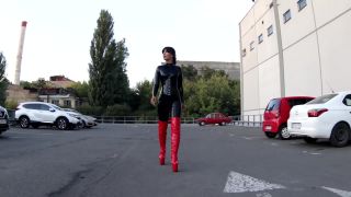 MylatexbabyYulia Latex in The Parking Lot-1