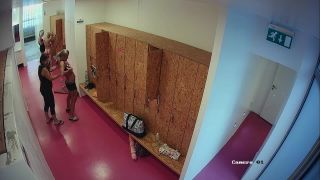 Online Tube Voyeur locker room - voyeur-2