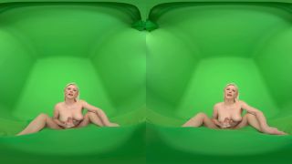 A Blonde Booty - Smartphone VR-9