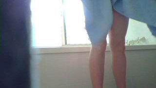 sister_in_bathroom-7