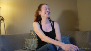 nextdoorvixen 2022-08-11 Here s a chance to get inside the mind of a real MILF and se   205738-0