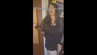Nerd Goth Gamer Wants Your Cock-2