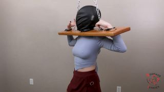 free xxx video 8 bdsm chick Bella Luxx vs. The Wrong Address - Bondage Junkies, hood on bdsm porn-1