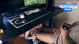 Sucking my stepbrothers dick while he plays a video game-2