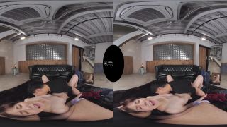 CCVR-047 B - Virtual Reality - Gear vr-4