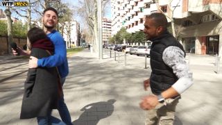 Girl Gives Head For Her 15 Minutes Of Fame - Public-1