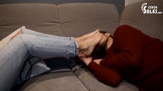 [GetFreeDays.com] Nikola s First Foot Worship In Her Life Foot Fetish Sex femdom pov-4