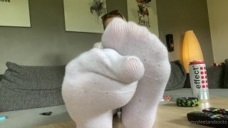Emmyfeetandsocks 05-06-2021-2128387938-Sit down and enjoy Foot!-5