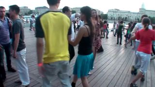 skirt-was-torn-big-dance-fail-3