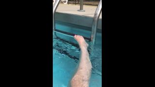free xxx video 28 leiafishnets 19-08-2019 floating and swimming in the pool, veronica rodriguez foot fetish on feet porn -9