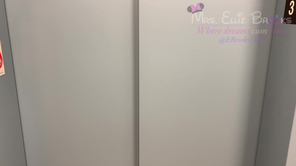 Ellie Brooks - mrselliebrooks () Mrselliebrookslittleelevatorfunwithafewofmyfavo