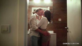 Lea Guerlin - We Didnt Know What To Do And Went Into The Next Room To Fuck Ultra HD/4K-1