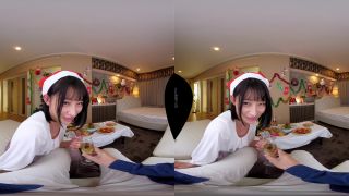 3DSVR-0817 ぷっくりエロ唇のキス魔な年下彼女と 最初から最後までずうっ～と甘えキス・本気ベロちゅうで キス100回以上のラブラブ濃密な聖夜VR！ 宮島めい-6