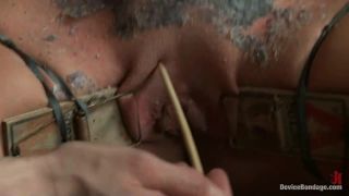 Mz Berlin, Bella Rossi And Mia Lelani Big Titted Cunt Tor...-2