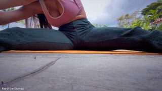Rise Of The Giantess - Look Out Below (Fetish porn)-3