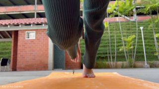 Rise Of The Giantess - Look Out Below (Fetish porn)-8