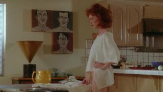 Julianne Moore Nude - Short Cuts US 1993-8