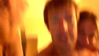 alexlesley_-_akirillovru_2016-03-25-2