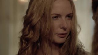 Rebecca Ferguson Topless - The White Queen 2013 s01e02-3