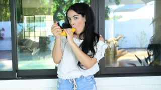 FTVMilfs Violet – Exploring Beauty – Cool, Fun, Gorgeous! 16 – 01.09.2020 - (Webcam)-4