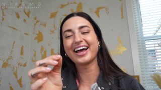 Nikemd - Kate Sneaky Sneaker Stowaway (Fetish porn)-1