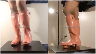 7104 Amateur Rough Bootjob in Pink Hunter Boots 2-1