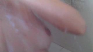 online xxx video 40 my-wifes-cousin-in-the-shower - hidden camera - webcam -2