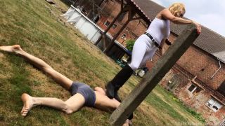 MISS SUZANNA MAXWELL - TRAMPLING AND JUMPING Video Sex Do...-8