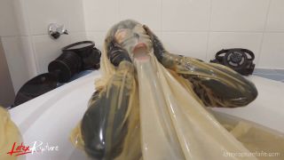 The rubber bath - wrapping.-2