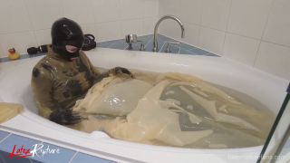 The rubber bath - wrapping.-5