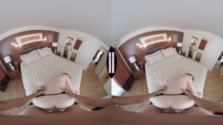 Video Bree Daniels: A Virtual Reality Experience 1440p 2K-7
