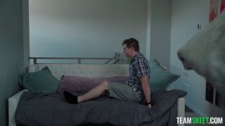 Video Celestina Blooms: Celestina's Eiffel Tower 1080p FullHD-1