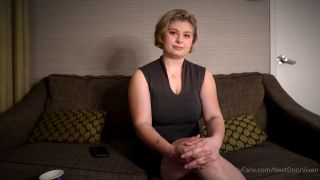 nextdoorvixen 2022-01-27 Sayyy hello to to Luna Sam and I go to a downtown market wh   eb867d-0