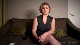 nextdoorvixen 2022-01-27 Sayyy hello to to Luna Sam and I go to a downtown market wh   eb867d-6