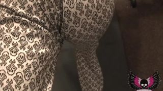 adult clip 13 Liz Vicious – Push-ups and Suck Downs - teen - teen -1