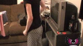 adult clip 13 Liz Vicious – Push-ups and Suck Downs - teen - teen -4